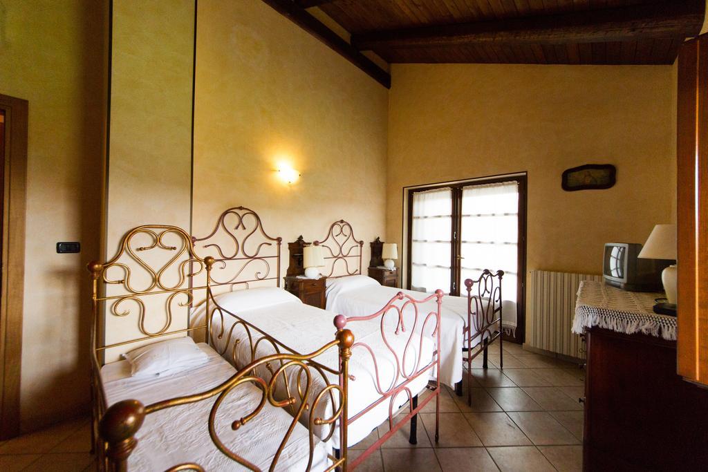 Farm stay Agriturismo La Ca 'd Majin Poirino